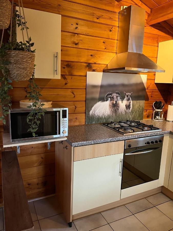 Veluwse Bungalow เออร์เมโล ภายนอก รูปภาพ